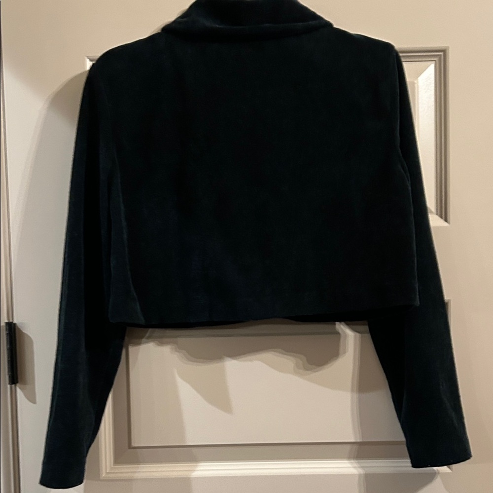 Elegant Dark Green Cropped Blazer - Picture 4 of 9